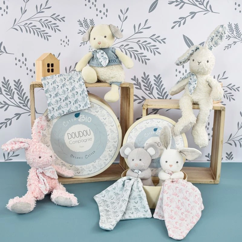 Doudou Et Compagnie - Botanic - Peluche Avec Doudou BIO Lapin Rose 15 Cm 6 Doudou Et Compagnie - Botanic - Peluche Avec Doudou BIO Lapin Rose 15 Cm – Image 4