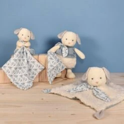 Doudou Et Compagnie - Botanic - Doudou Plat BIO Chien Bleu 25 Cm -Jouets En Peluche Boutique botanic2020plat20bio20chien202520cm 2