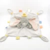 Disney - Dumbo L'éléphant - Doudou Plat Gris Blanc étiquette 30 Cm -Jouets En Peluche Boutique dumbo20lelephant2020plat20gris20blanc20etiquette203020cm