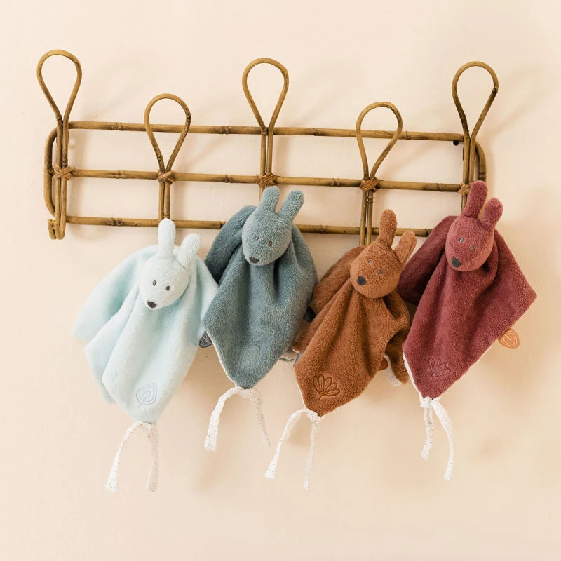 Nattou - Susie Et Bonnie - Doudou Plat Lapin éponge Marron Rouille 27 Cm 7 Nattou - Susie Et Bonnie - Doudou Plat Lapin éponge Marron Rouille 27 Cm – Image 5